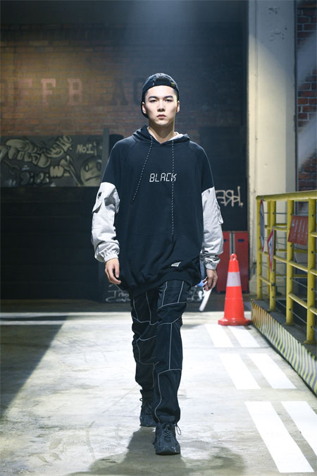 T台宠儿:OFFBLACK新款卫衣大盘点